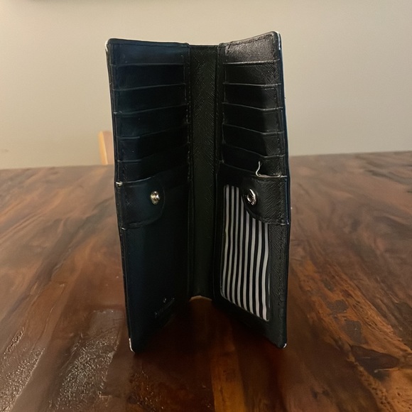 Kate Spade Large Slim Bifold Leather Wallet - Picture 4 of 5